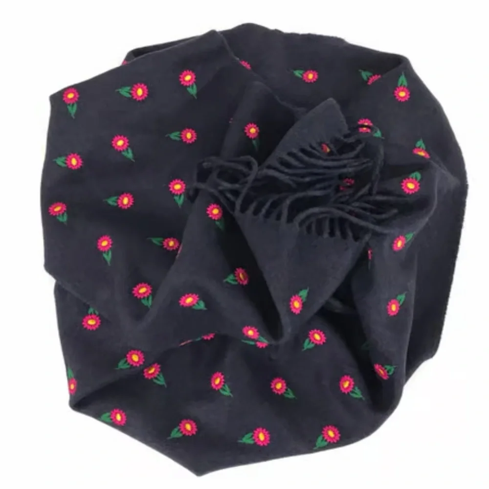 Gucci NWOT Silk Scarf